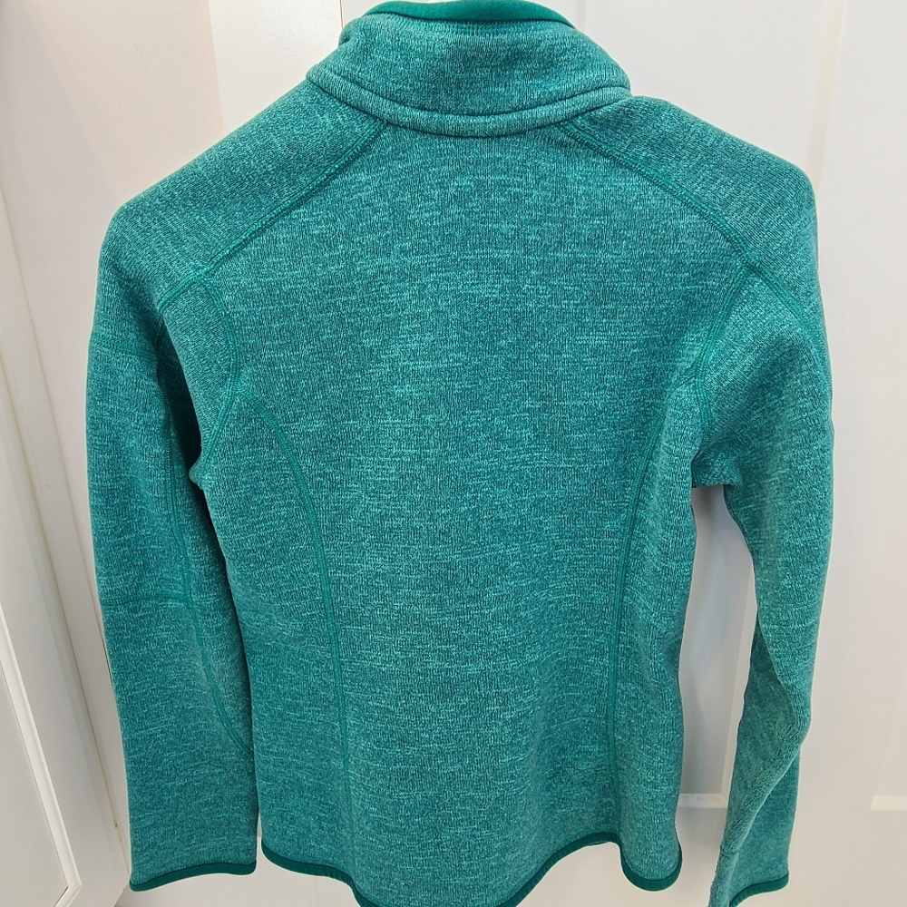 Womens Patagonia zip up in green - Picture 3 of 3
